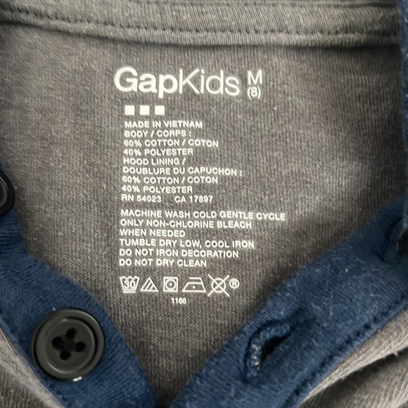 GAPKids Hooded Long Sleeve - Picture 2 of 3